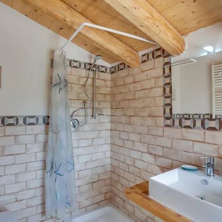 דירה Truellove Wonderful Trullo In